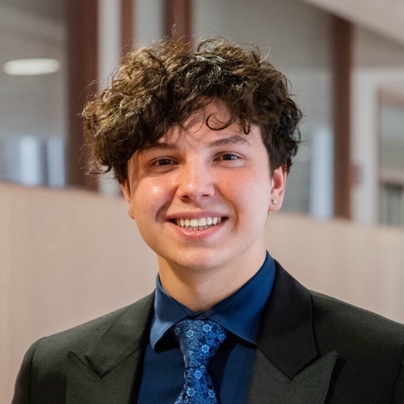 Headshot of Daniel Zaika